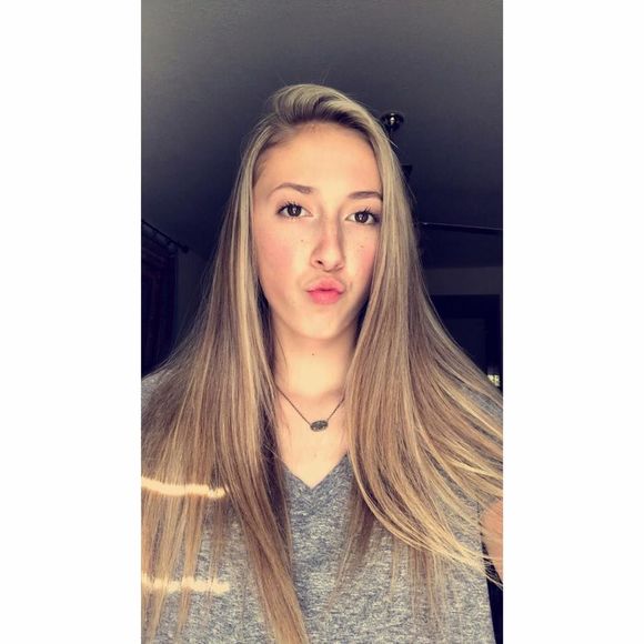 Meet your Posher, Emma - Picture 1 of 1